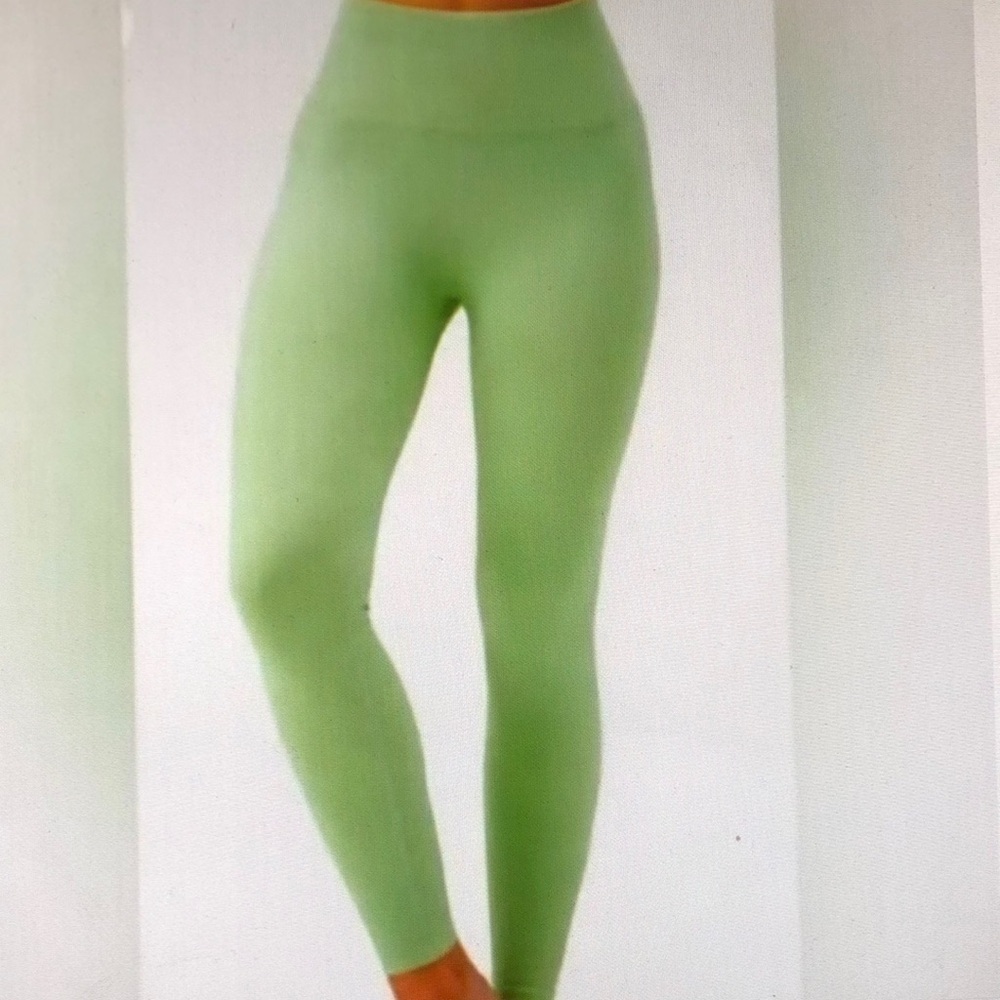 Green High-Waisted Leggings
